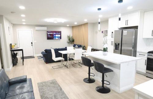 Exotic Homes Gillespie Dr by SD stay - Foto 3