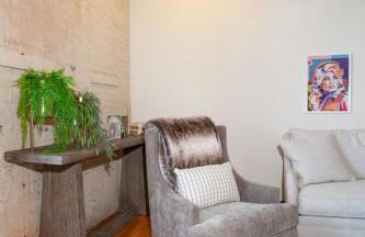 Dollys Downtown Loft Knoxville - Photo 11