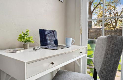 Magnolia Hideaway Pet Friendly with Fireplace - Foto 15