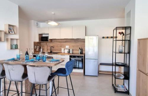 LE SEGRETO, Appt Neuf dans résidence de Standing, Superbe Déco, Centre, 2 Parkings Privés, Climatisation - Foto 14