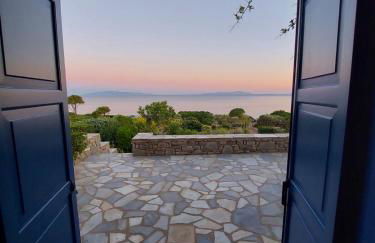 Sophia Villa Paros - Beachfront Villa at Lolantonis - Photo 62