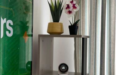 Dartford Luxurious House with Parking - Netflix - Wi-Fi - Photo 9