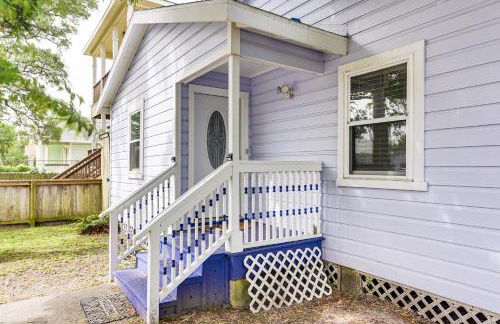 Steps to Seawall Fenced Family Home in Galveston! - Foto 21