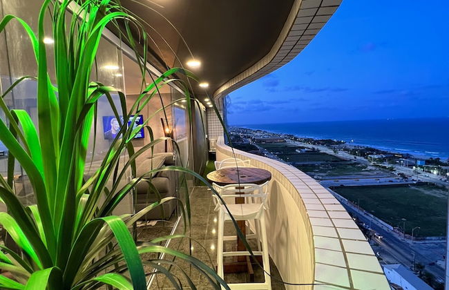 Cobertura vista mar com deck privativo - Foto 19