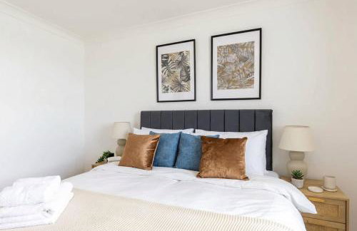 Fabulous 1 Bed Harbour-side Apartment with Balcony - Foto 15