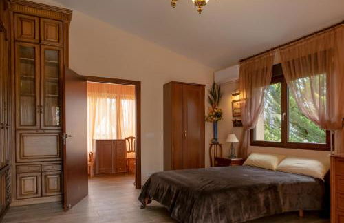 La AMISTAD Apartamento en Chalet con piscina compartida - Foto 13