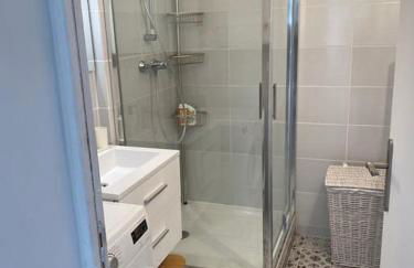 "Echapée Belle" Appart Moderne 4 pers à Velaux - Tout équipé avec terrasse à 15 min plage et aéroport - Photo 6