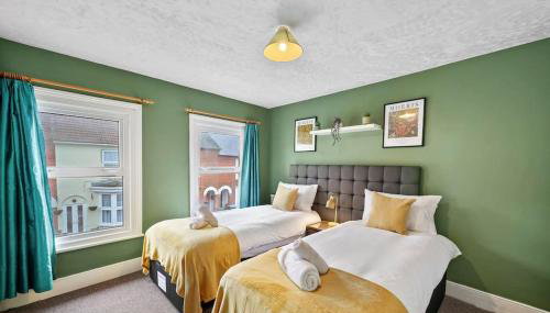 Beautiful 2 bedroom house Free Parking, Aylesbury, Adrenham st - Foto 5