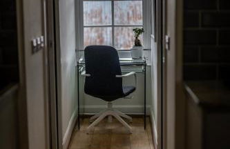 Modern and Stylish WoodHous - Photo 17