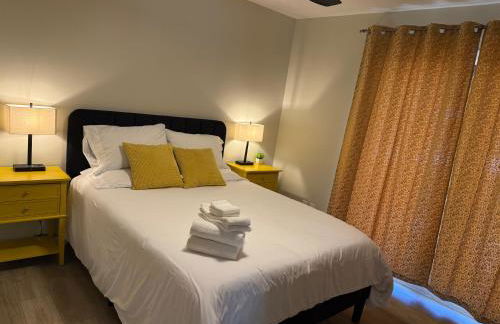 Fantastic retreat 5min from Village with media room, AC and sauna! - Foto 43