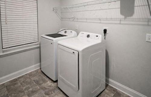 Clayton 6-Beds Family Home Near Raleigh Sleeps 12 - Foto 22