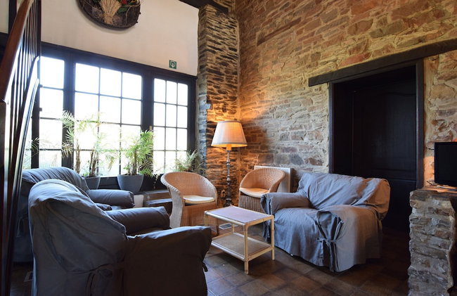 Authentic Holiday Home in Gouvy near Forest - Photo 25