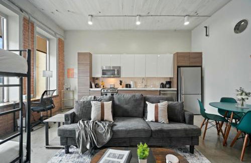 Stunning Downtown Apartment with Pool, Laundry, Parking - Foto 1