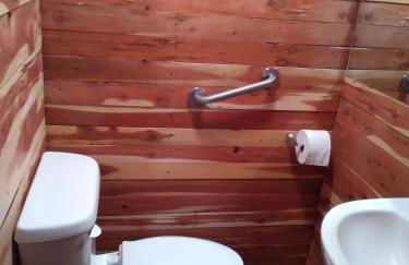 Cozy Cabin with Spa and Picnic Space in Marshall, Arkansas - Foto 15