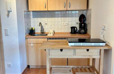 Modernes Studio mit Balkon & Seeblick am Biggesee - Photo 8