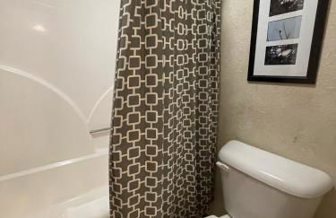 C9, Two bedroom, two bath, log-sided, lake view cottage with hot tub cottage - Foto 18