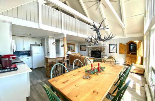 Cozy Charming Ski Chalet Sleeps 11 - Foto 4