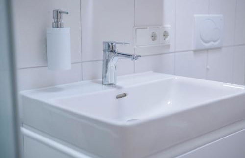 Ferienwohnpark Immenstaad am Bodensee Satteldachhaus Typ 9 SD 73 - Foto 25