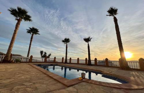 CasaBlanca Villa Rural con piscina y barbacoa - Foto 7