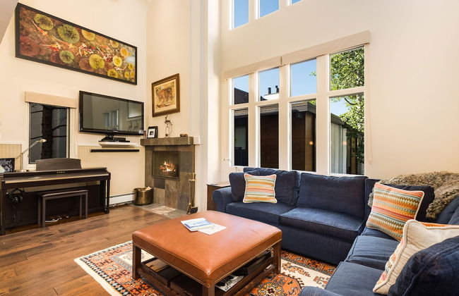 Fifth Avenue Condominiums by Frias - Foto 29