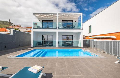 Luxury Seafront Escape II - Foto 1