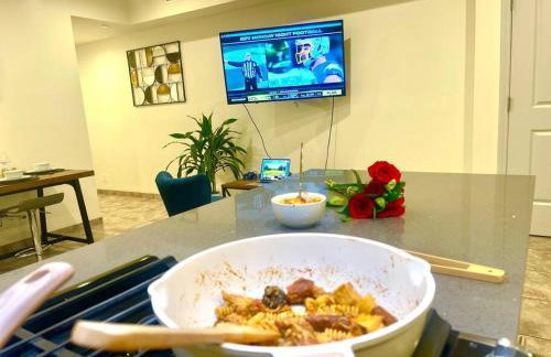 FuLLy LoAdeD ReSerVaTioN 3bed 2ba w Parking - Photo 26