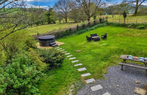 4 Bed in Cynghordy 82440 - Foto 1