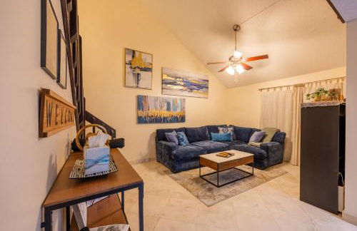 Townhome in PBG, king bed, pergola, BBQ & fire pit - Photo 9