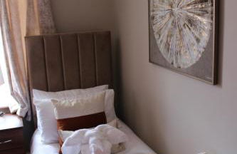 York Place Beautiful Apartment 5 Bedrooms Sleeps 9 - Foto 4