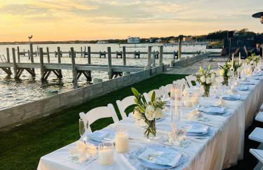 Black Swan- Beachfront Home with Year-Round Jacuzzi - Foto 41