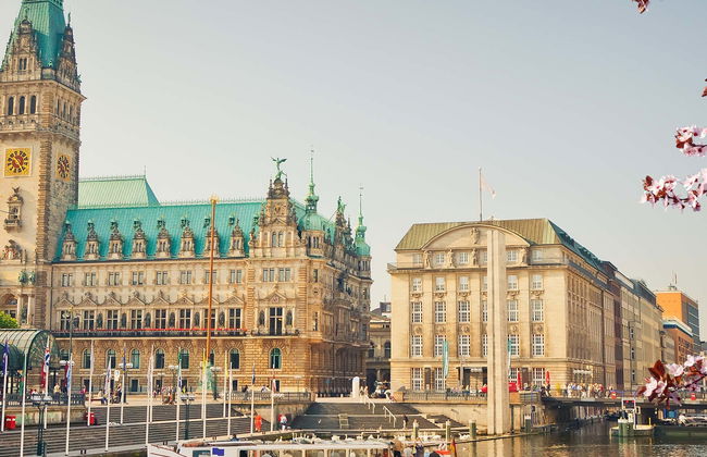 Bus touristique + Balade en bateau - Photo 1