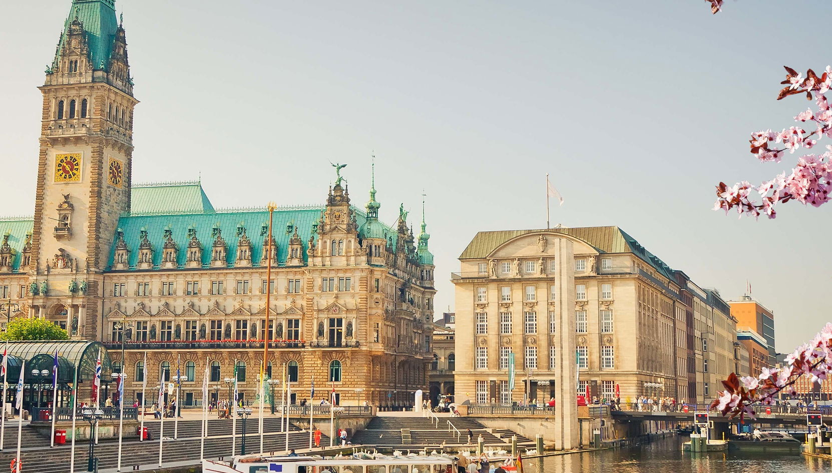 Ônibus turístico + Passeio de barco