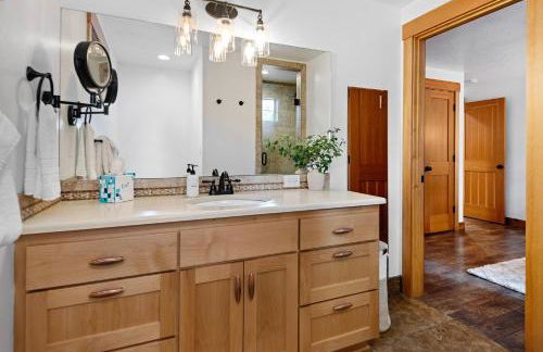 Sisters Basecamp - Meredith Lodging - Foto 25