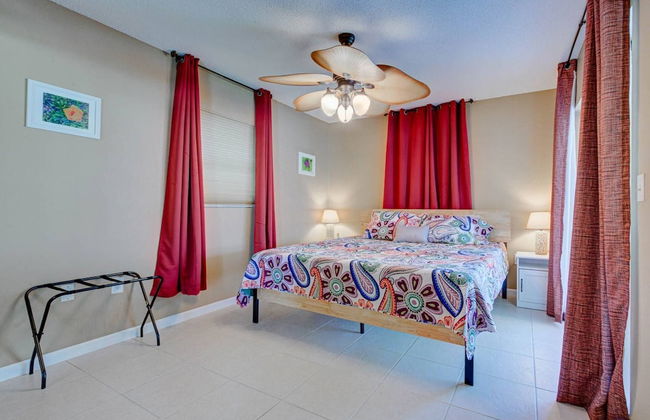 South Venice Pool Home With Fence, Dog Friendly - Foto 21