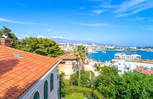 Stone Villa Majestic w Pool - Split Center - Photo 11