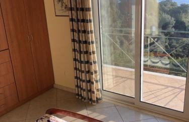 A peaceful haven in a quiet location with exceptional sea views - Photo 9