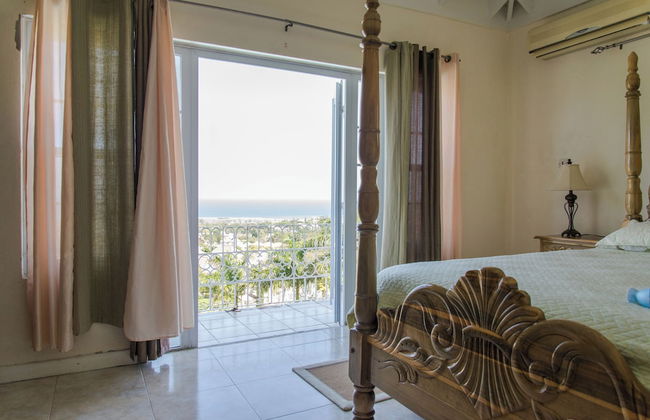 Hatfield South Villa - Photo 9