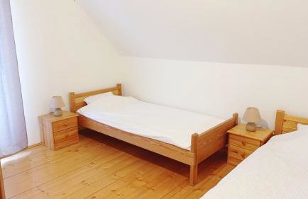 Dom z pięknymi widokami na jezioro ryńskie ilasy. - Foto 47