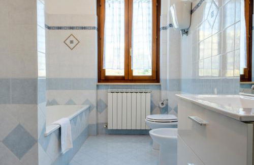 GuestHost - Casa del Giardino Apt with Shared Patio - Photo 31