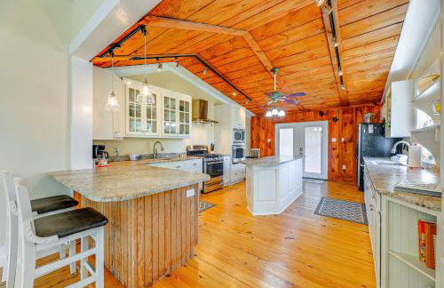 Home with Fire Pit Less Than 1 Mi to Willis Wharf Boat Ramp! - Foto 7