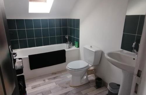 Appartement climatisé avec parking privé gratuit - Photo 12