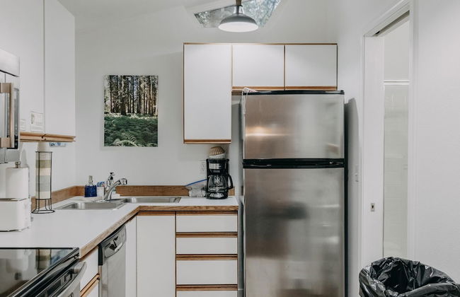 16GS - Hot Tub - BBQ - Pets Ok - Sleeps 2 - Foto 58