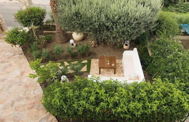 Hotel Elena - Photo 26