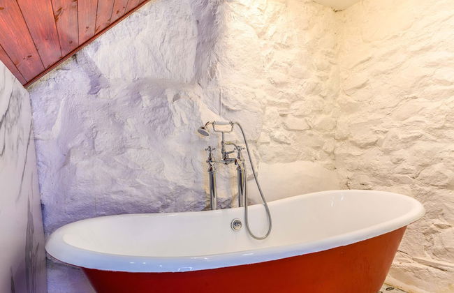 Host Stay The Lodge - Photo 4