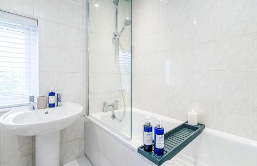 3-Bedroom Apartment 2-Bathrooms 2-Off Street Parking Spaces - Photo 34