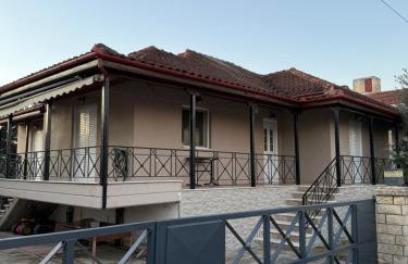 Άνετη Κατοικία για Απόδραση στη Λίμνη Πλαστήρα - Foto 1