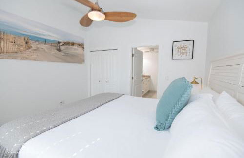 Wake Up to Waves - Oceanfront Condo - 2 BD-2BA - Foto 17