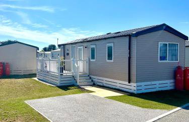 The Driftwood Den - Photo 3