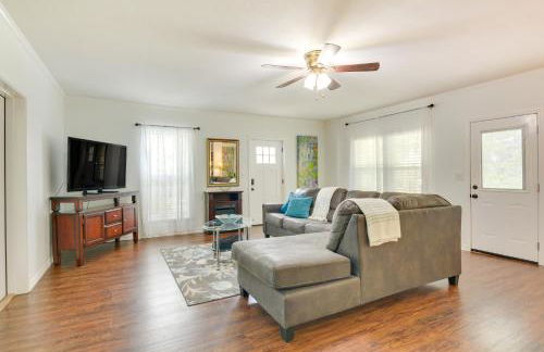 Rogers Vacation Rental about 7 Mi to Downtown - Foto 4