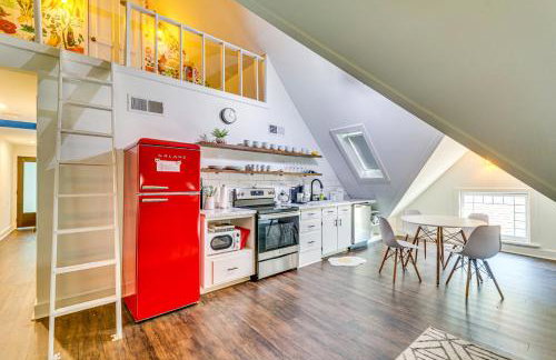 Walk to Main St Eclectic Gem in Little Rock - Photo 4